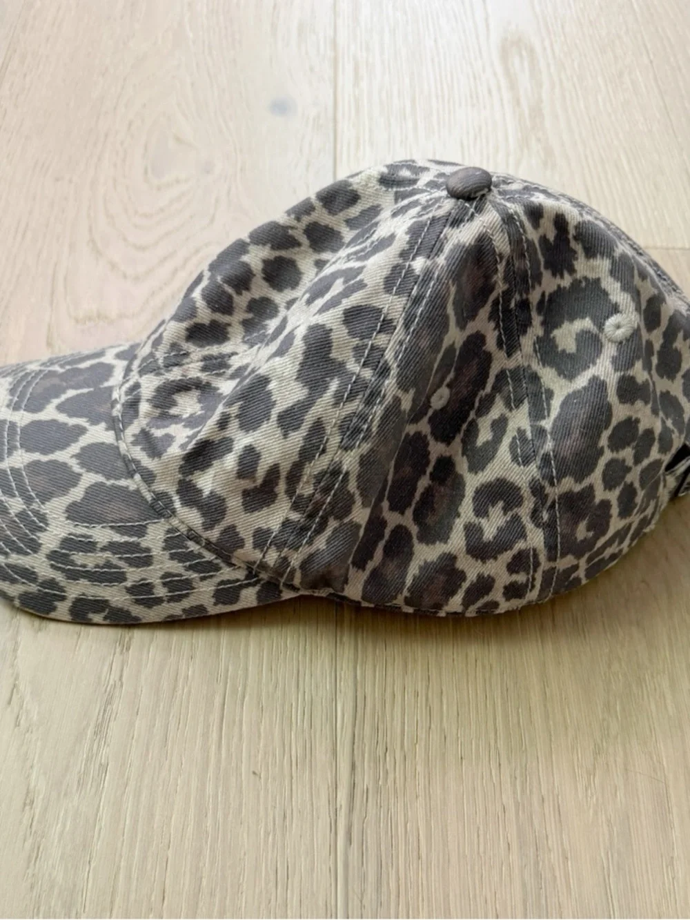 NWOT H&M Leopard Print Washed-Look Twill Cap